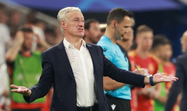 Didier Deschamps durante el partido entre España y Francia