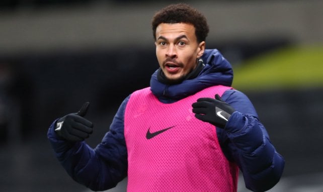 Dele Alli en un calentamiento con el Tottenham