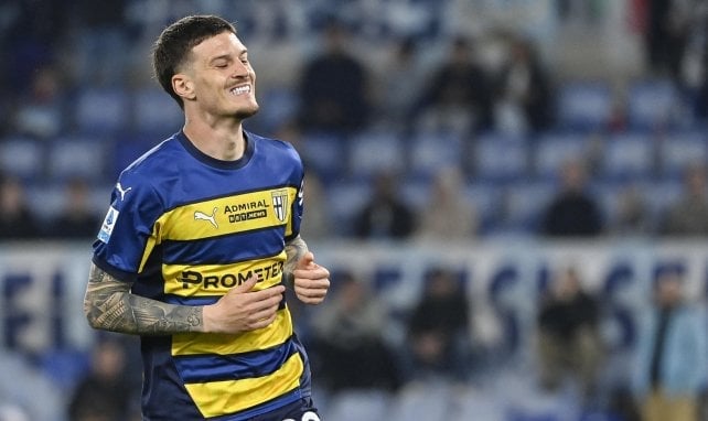 Dennis Man con el Parma.