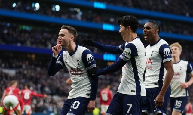 James Maddison con el Tottenham