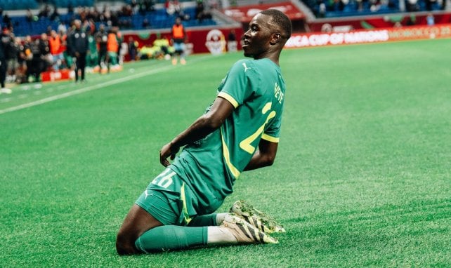 Pape Gueye brilla con luz propia