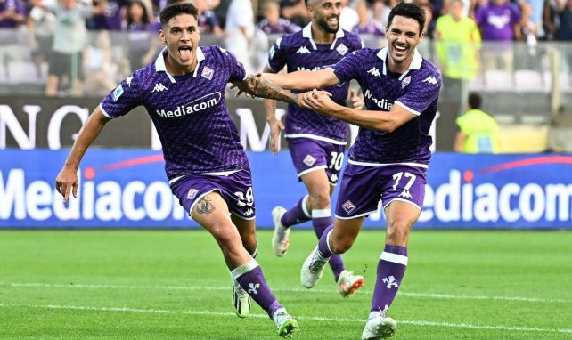 Lucas Martínez Quarta celebra con la Fiorentina