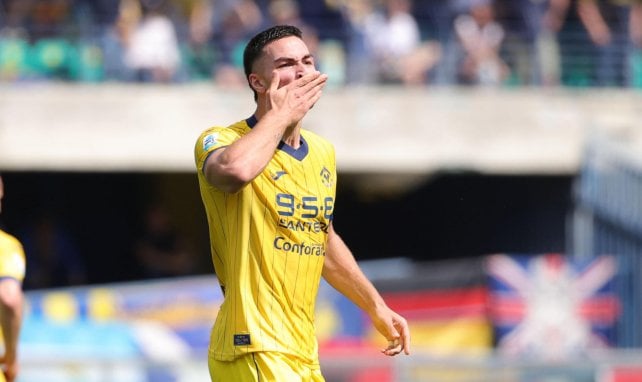 Valencia y Girona compiten por un central en la Premier