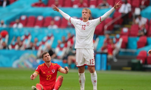 Kasper Dolberg celebrando un gol con Dinamarca