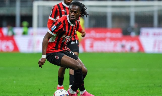 Batalla a tres bandas en la Ligue 1 por Warren Bondo