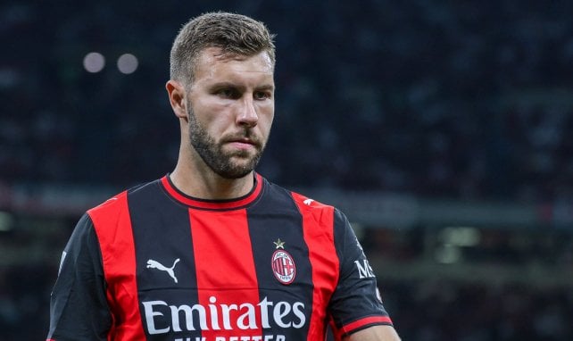 El AC Milan encauza una renovación