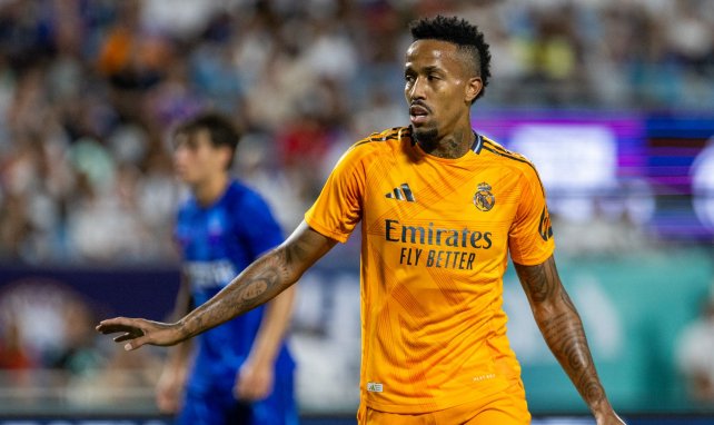 Éder Militao con la camiseta del Real Madrid