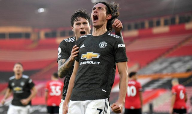 Edinson Cavani celebra un gol con el Manchester United
