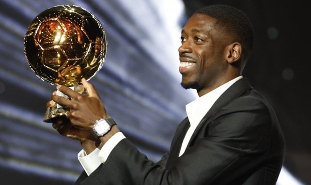 Ousmane Dembélé con el Balón de Oro