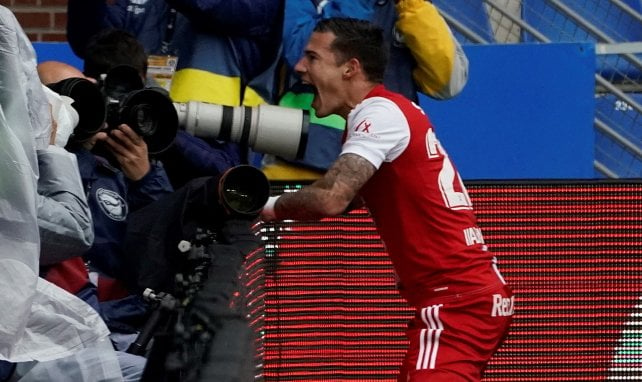 Santi Mina celebrando un gol con el Celta de Vigo