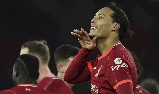 Virgil van Dijk celebra su gol con el Liverpool ante el Southampton
