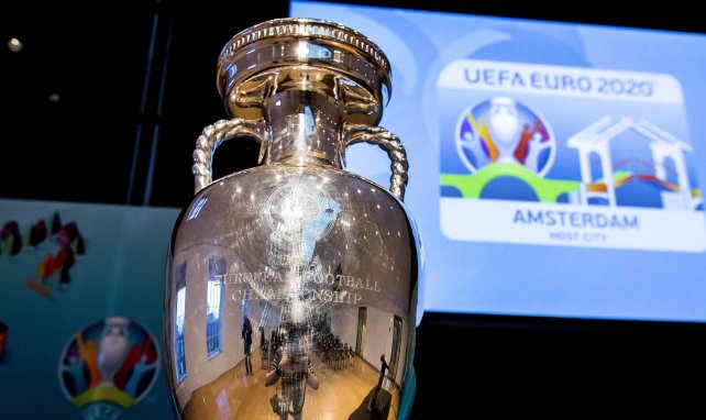 El trofeo Euro 2020