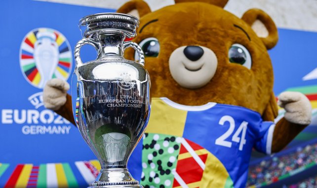 El trofeo de la Eurocopa.