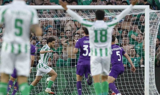 Conference League | El Real Betis tendrá que sufrir en Florencia