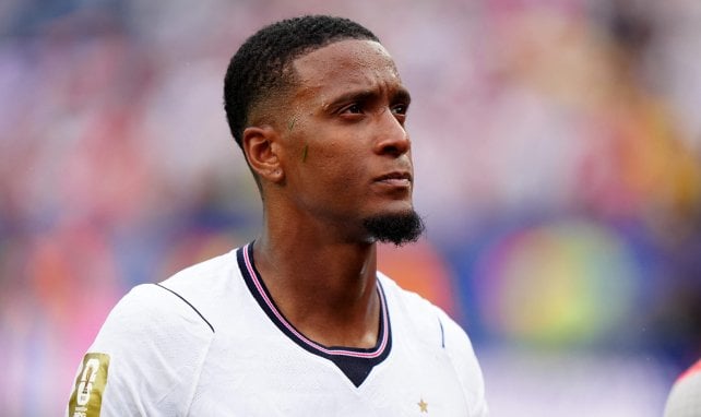 El Arsenal ficha por fin a Ezri Konsa