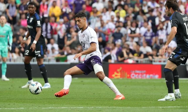 Farès Chaïbi con el Toulouse