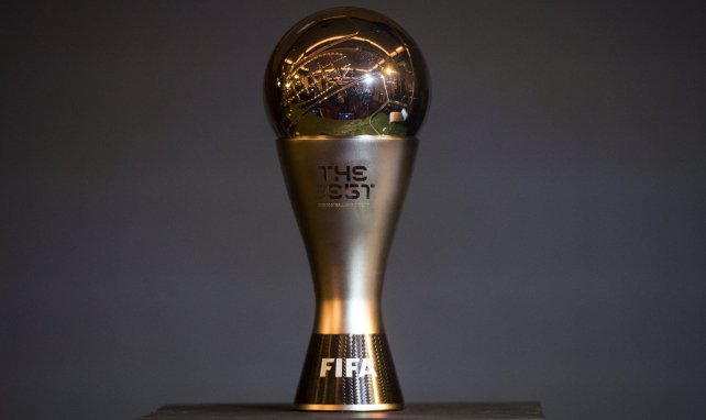 El trofeo del The Best FIFA