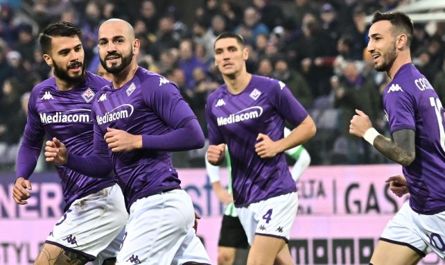 Los jugadores de la Fiorentina celebran un gol