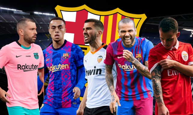 Jordi Alba, Sergiño Dest, José Luis Gayá, Dani Alves y Alejandro Grimaldo con el Camp Nou de fondo