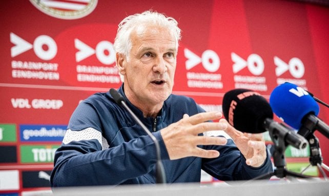 El PSV se lanza a pescar en la Roma