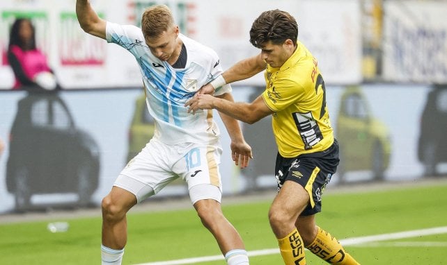 Maniobra del Villarreal por un mediapunta