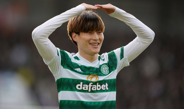 Kyogo Furuhashi con el Celtic de Glasgow