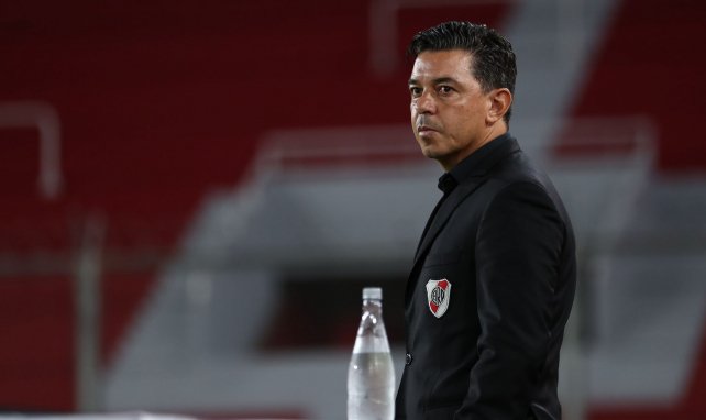 Marcelo Gallardo en el banquillo de River Plate