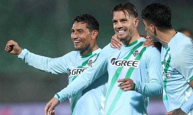 Gio Lo Celso celebra un gol