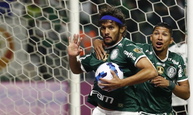 Gustavo Scarpa con el Palmeiras