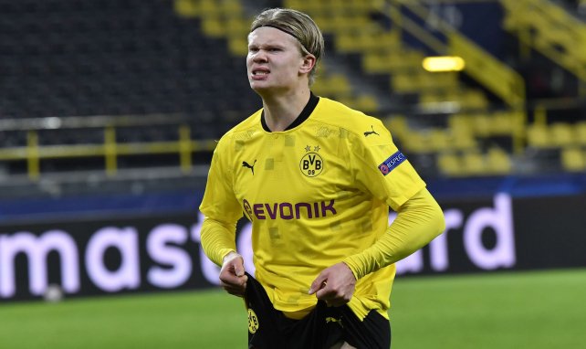 Erling Haaland con la elástica del Borussia Dortmund