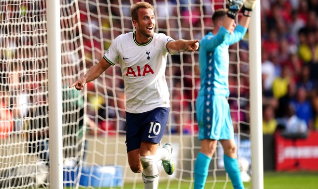 Harry Kane celebra un gol con el Tottenham