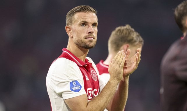 Jordan Henderson jugando para el Ajax