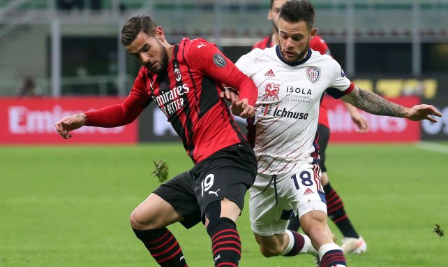 Theo Hernández, en acción con el AC Milan ante el Cagliari