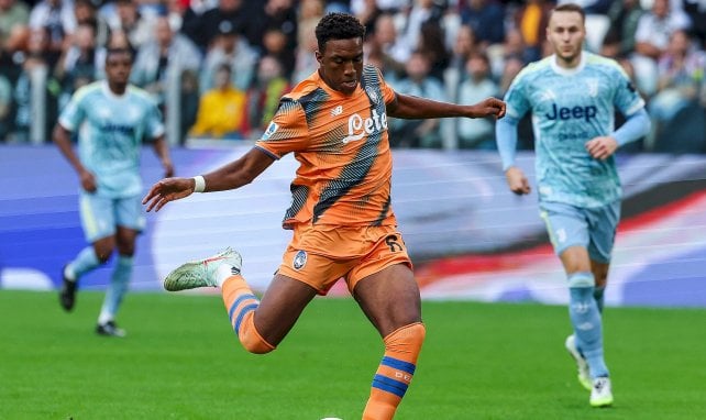 ¡A cortar la sangría! Los 7 centrales jóvenes que sigue el FC Barcelona