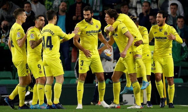 Los jugadores del Villarreal festejan un gol