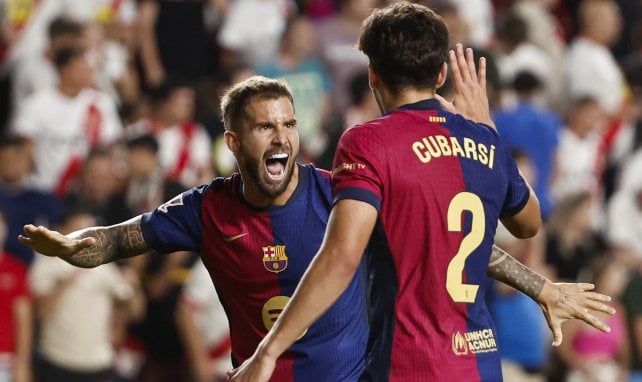Iñigo Martínez y Pau Cubarsí.