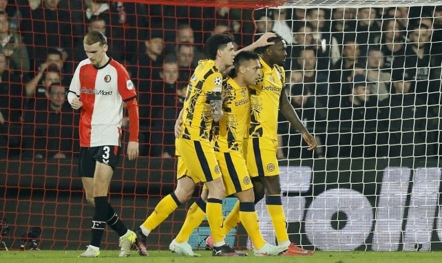 Los jugadores del Inter celebran un gol