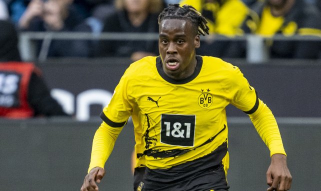 El Borussia Dortmund renueva a un joven talento