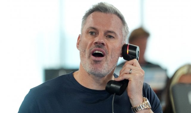 Jamie Carragher destruye a Bruno Fernandes