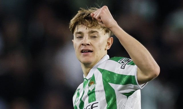 Jesús Rodríguez jugando para el Betis