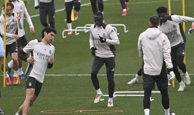 Jesús Vallejo entrenando con el Real Madrid