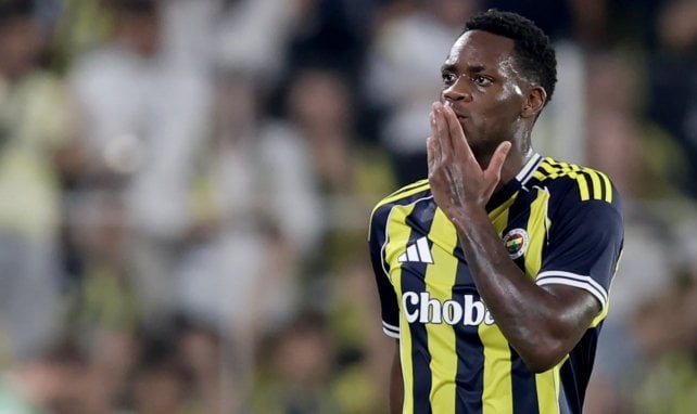 ¡Jhon Durán cambia de aires y pone rumbo a Rusia!