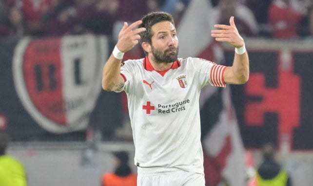 Joao Moutinho renueva con el Sporting de Braga