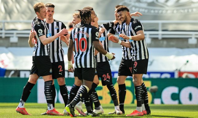 Los jugadores del Newcastle United celebran un gol