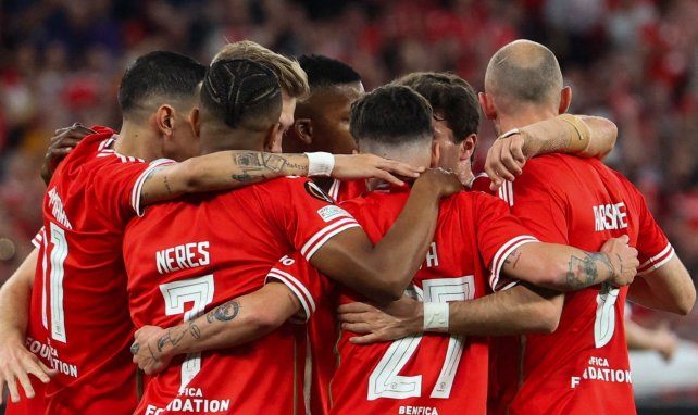 Jugadores del Benfica celebrando un gol