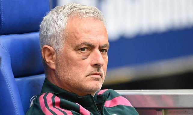 José Mourinho: "No tenemos un déficit en el centro del campo"
