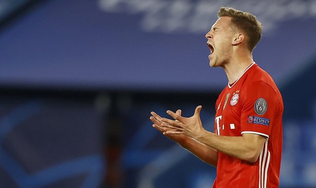 Joshua Kimmich se lamenta en un duelo del Bayern Múnich