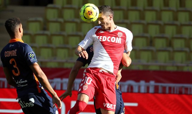 Stevan Jovetic en acción ante el Montpellier
