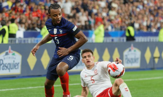 Jules Koundé con Francia