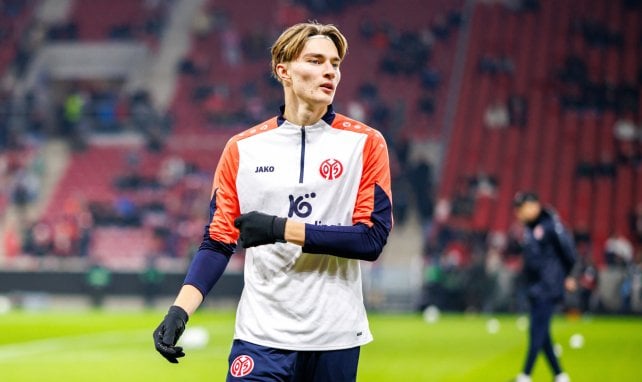 Chelsea, Inter y AC Milan batallan por la última joya polaca